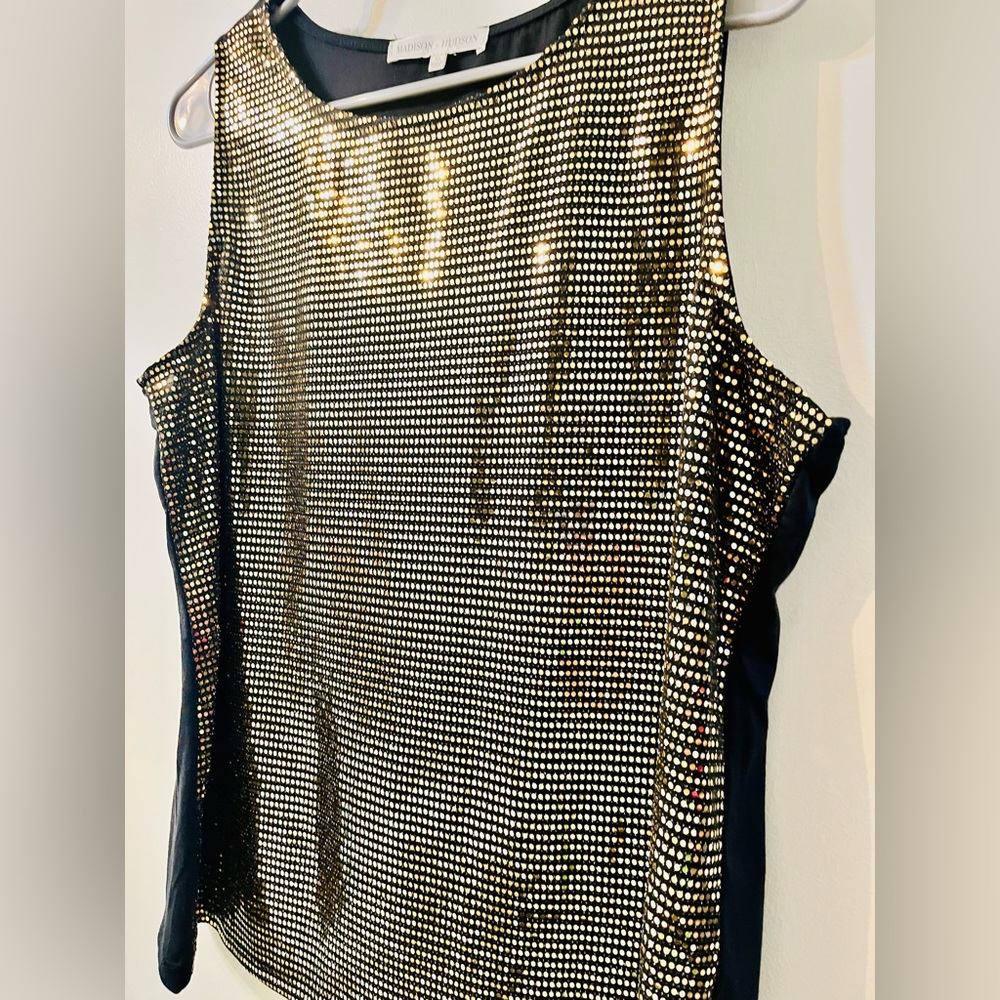 Madison + Hudson gold and black shimmery sequence like shirt size extra large